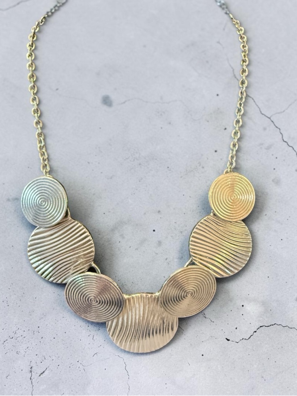 Silver-Tone Textured Circle Statement Necklace 16” w/extender